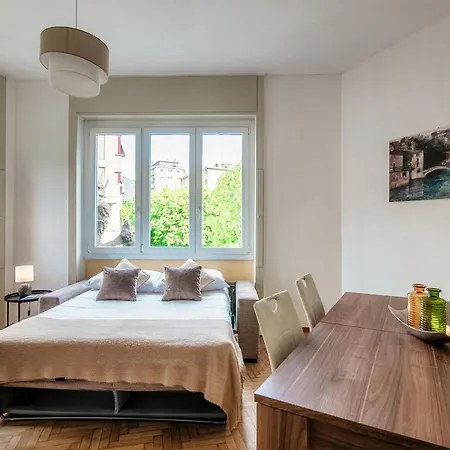 Joivy Superb Family Flat In Perfect Centre Como