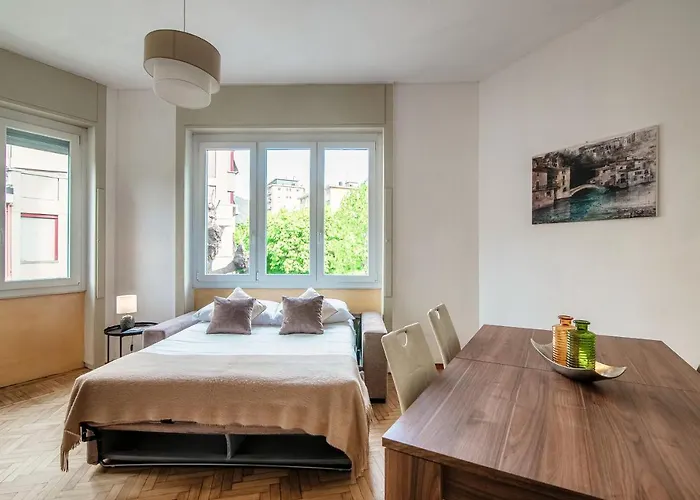 Joivy Superb Family Flat In Perfect Centre Como