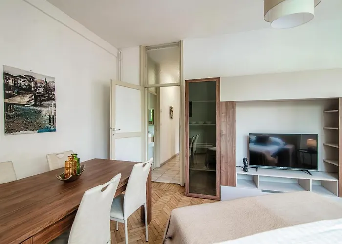 Joivy Superb Family Flat In Perfect Centre Apartament Como
